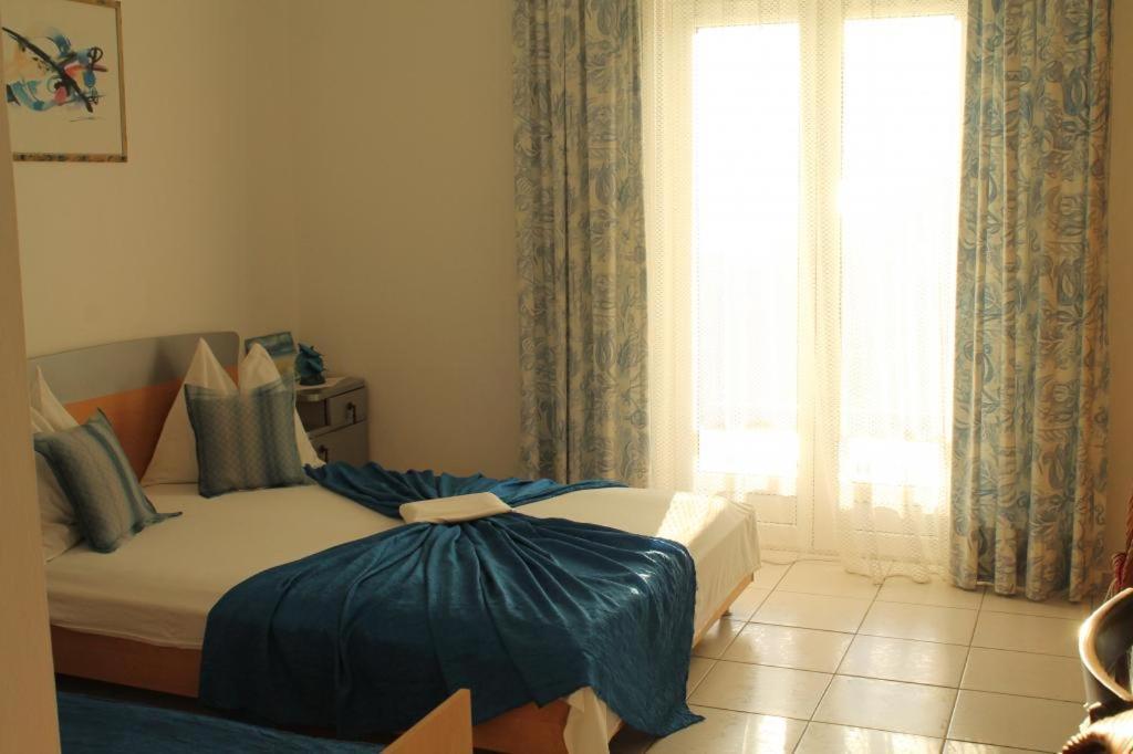 Apartmani Zderic กราดัซ ภายนอก รูปภาพ